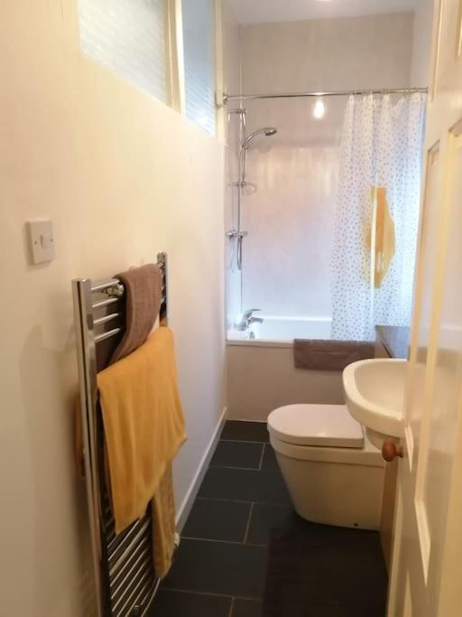 アバディーンStylish One Bed Flat With Private Parkingアパートメント エクステリア 写真